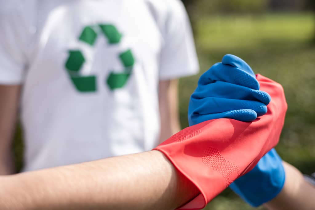 limpieza con trapos de algodon reciclado